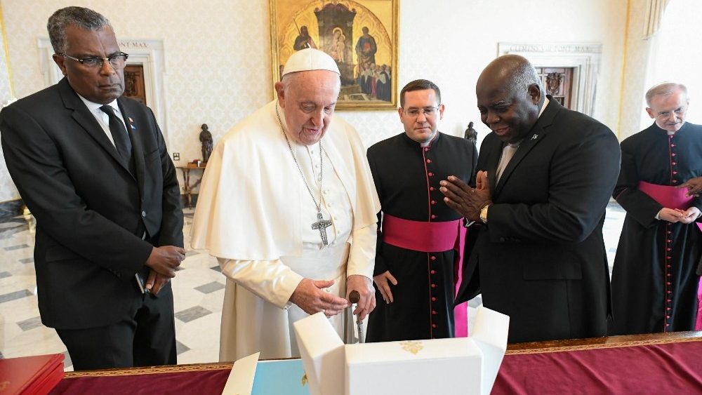 Візіт у Ватыкан Прэм'ер-міністра Багамскіх Астравоў