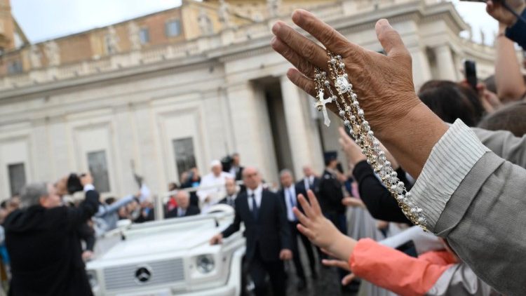 O Papa Francisco na Praça São Pedro