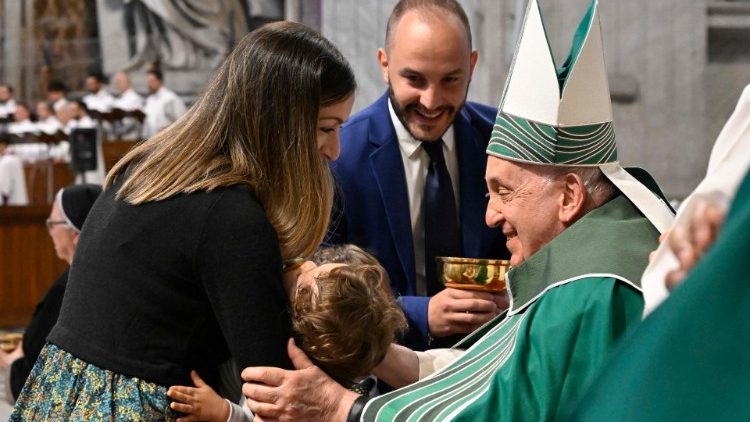 Familia Kanisa Dogo la Nyumbani, Kanisa la Kisinodi na Kimisionari