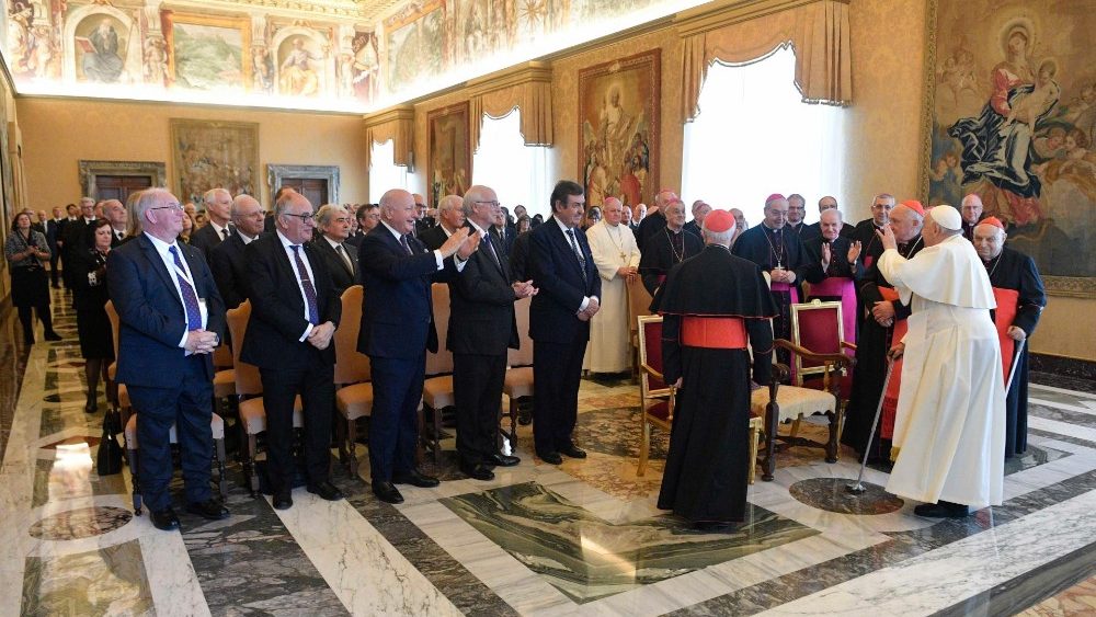 Папа падчас аўдыенцыі з дэлегацыяй Ордэна Гроба Хрыстовага ў Іерусаліме