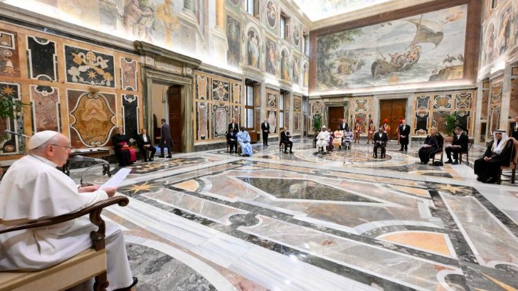 Apresentação das Credenciais dos Embaixadores do Kuwait, Nova Zelândia, Malawi, Guiné, Suécia, Argélia e Chade