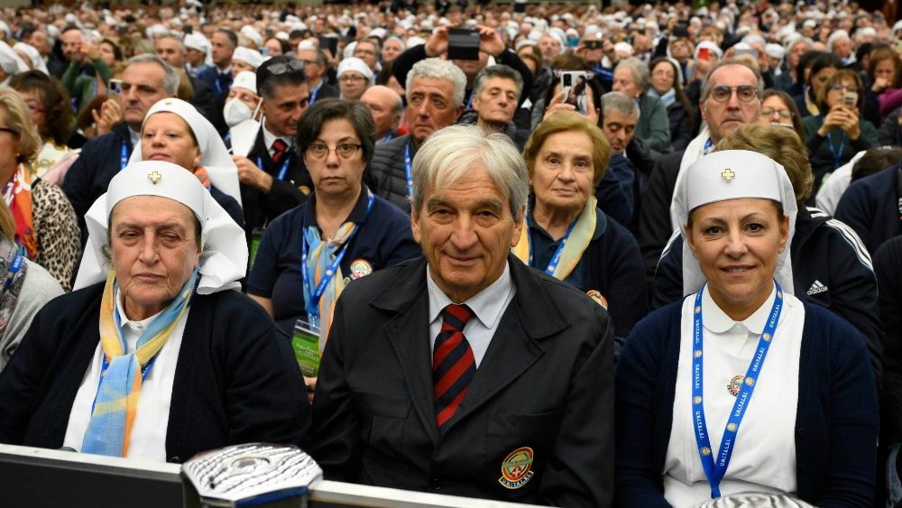 Аўдыенцыя для Італьянскага нацыянальнага саюза транспартавання хворых у Лурд і міжнародныя санктуарыі