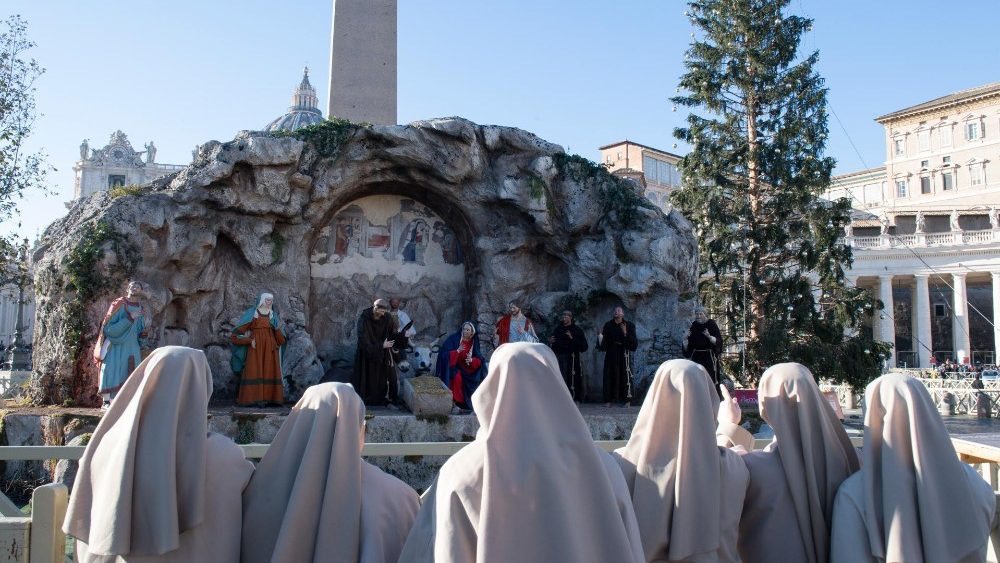 2023.12.20 Presepio Piazza San Pietro