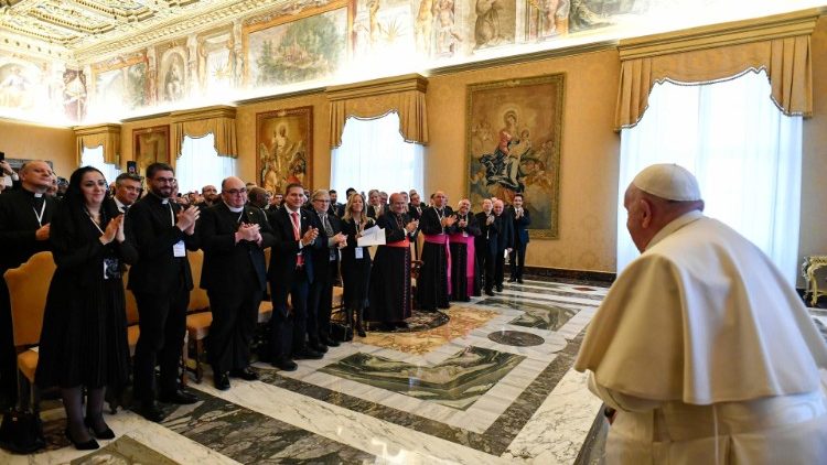 Papież spotkał się z reprezentantami katolickich uczelni z całego świata