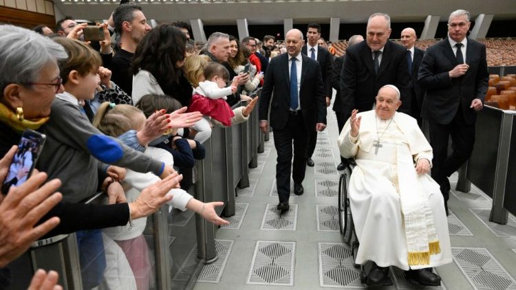 Papież do katolickich dziennikarzy: bliskość, odwaga i odpowiedzialność 