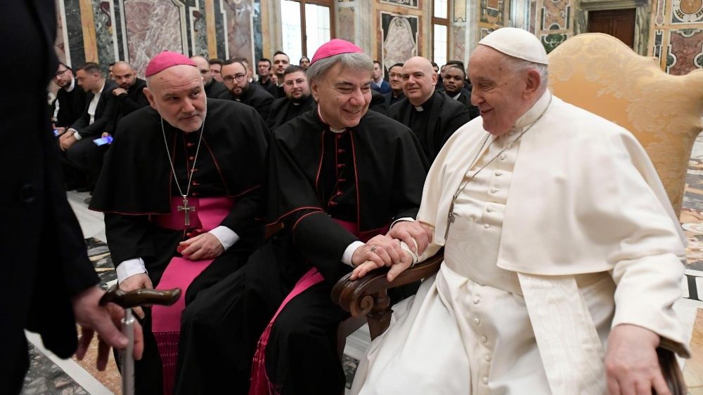 Папа падчас аўдыенцыі з дэлегацыіяй Арцыбіскупскай семінарыі Неапаля