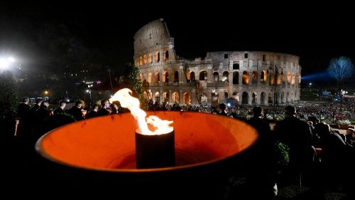 Méditations du Chemin de Croix au Colisée: «Le Ciel s'abaisse»
