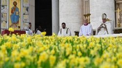 Arhivă: Sfânta Liturghie din Duminica Paștelui a anului 2024 cu papa Francisc în Piața San Pietro