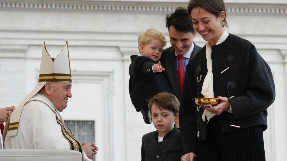 Велікодная Імша на плошчы святога Пятра