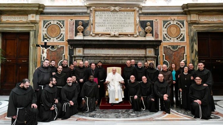  Alguns participantes da audiência com o Papa Francisco