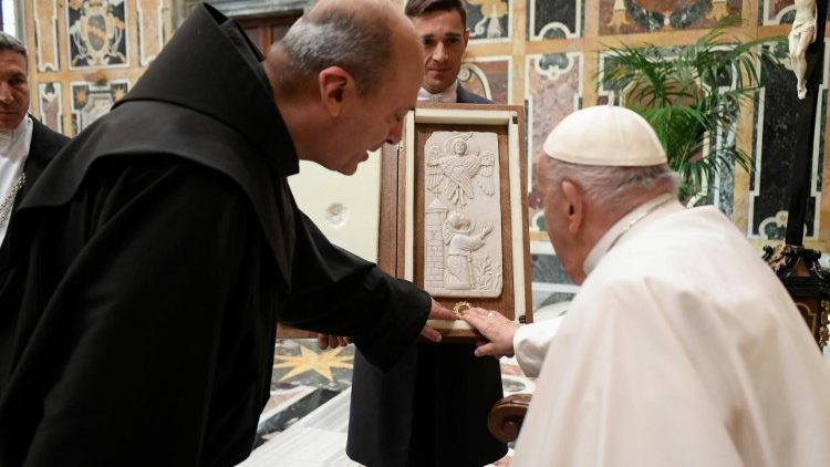 Papa Francisco durante a audiência com os franciscanos 