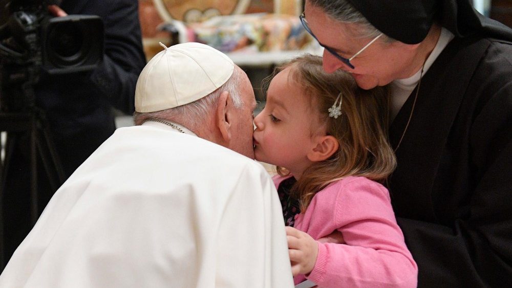 Papa recebe membros da Fundação Santa Ângela Mérici, de Siracusa