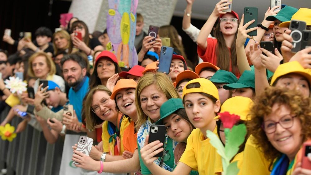 Сустрэча Папы з вучнямі і настаўнікамі італьянскай сеткі Школы міру