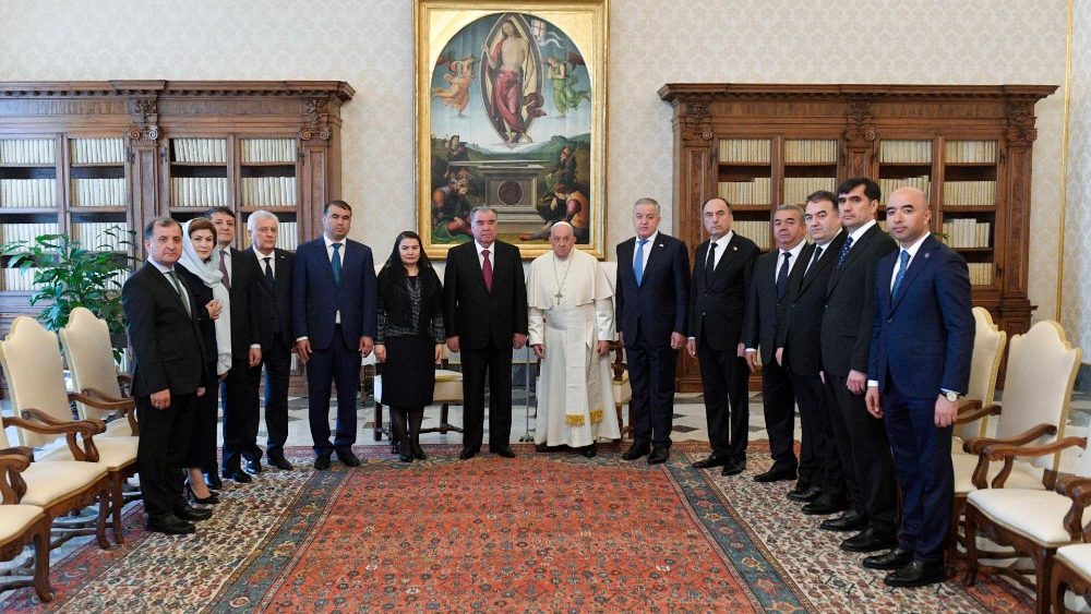 Pope Francis and President Emomali Rahmon of the Republic of Tajikistan with his entourage