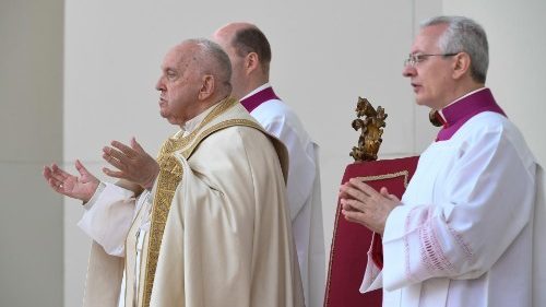P&aacute;pež pri Regina Caeli: Nech rastie v&ocirc;ľa k dial&oacute;gu a k zmiereniu