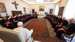 Foto de arquivo: bispos da Sicília recebidos em audiência pelo Papa em 29 de abril de 2024 (Vatican Media)