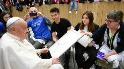 Le Pape François et les membres de la CONFAP