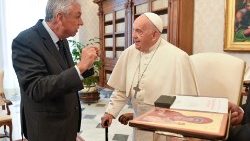 Le Pape avec les membres de la fondation Blanquerna