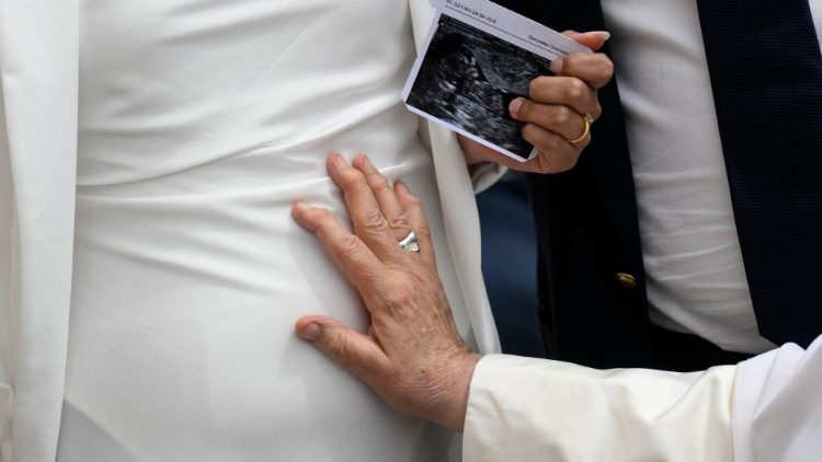 Papież do Polaków o potrzebie ochrony ludzkiego życia