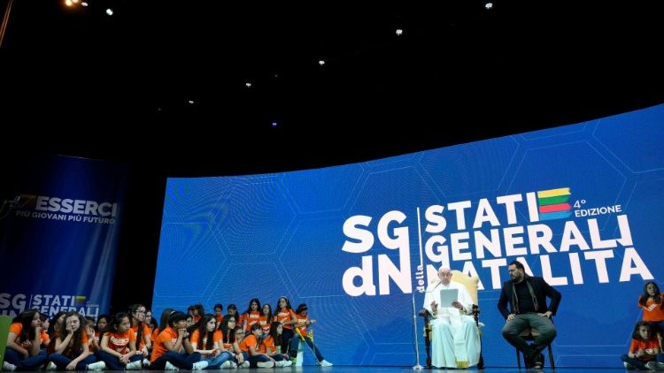 Papa Francesco nell'Auditorium della Conciliazione