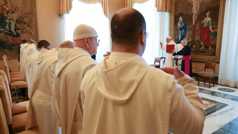 Аўдыенцыя для супольнасці абацтва Монтэверджынэ