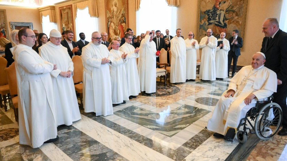 Аўдыенцыя для супольнасці абацтва Монтэверджынэ