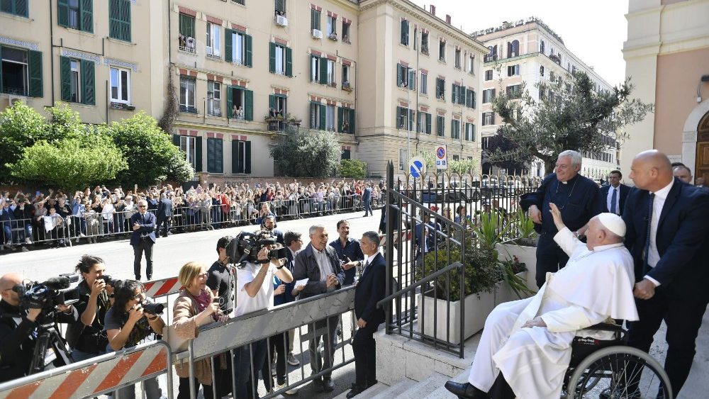 Сустрэча Папы са святарамі ў парафіі Сан-Джузэпэ-аль-Трыанфале 