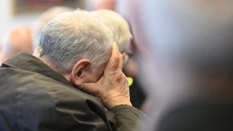 Em 14 de maio de 2024, a visita do Papa Francisco a sacerdotes idosos na periferia de Roma 2024.05.14 