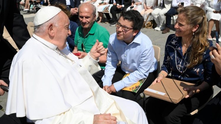 Ujuzi huleta mavivuno lakini upendo hujenga