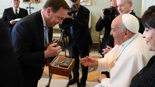 Franziskus: „Werden Sie fleißige Träumer!“