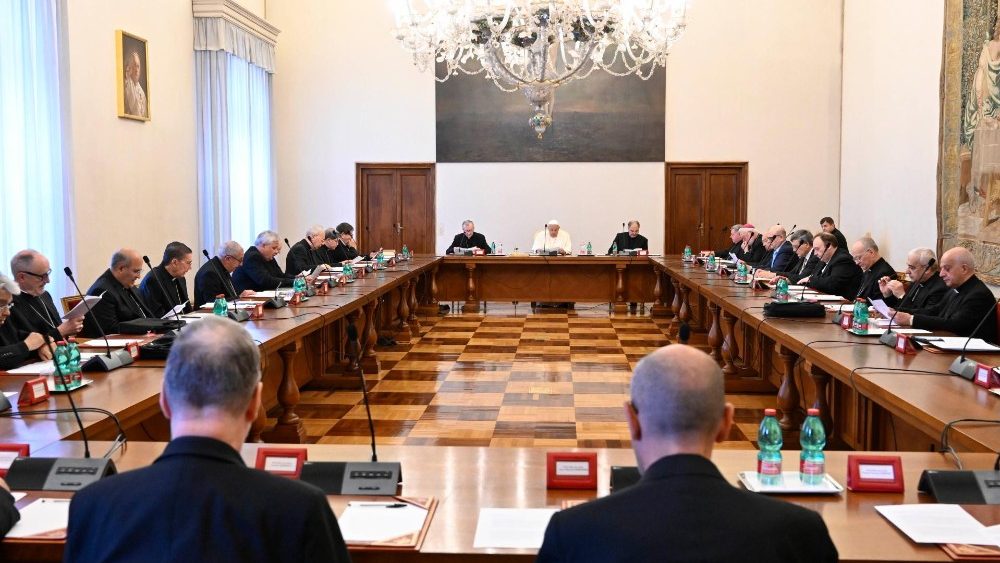 Францішак правёў нараду з кіраўніцтвам ведамстваў Рымскай курыі