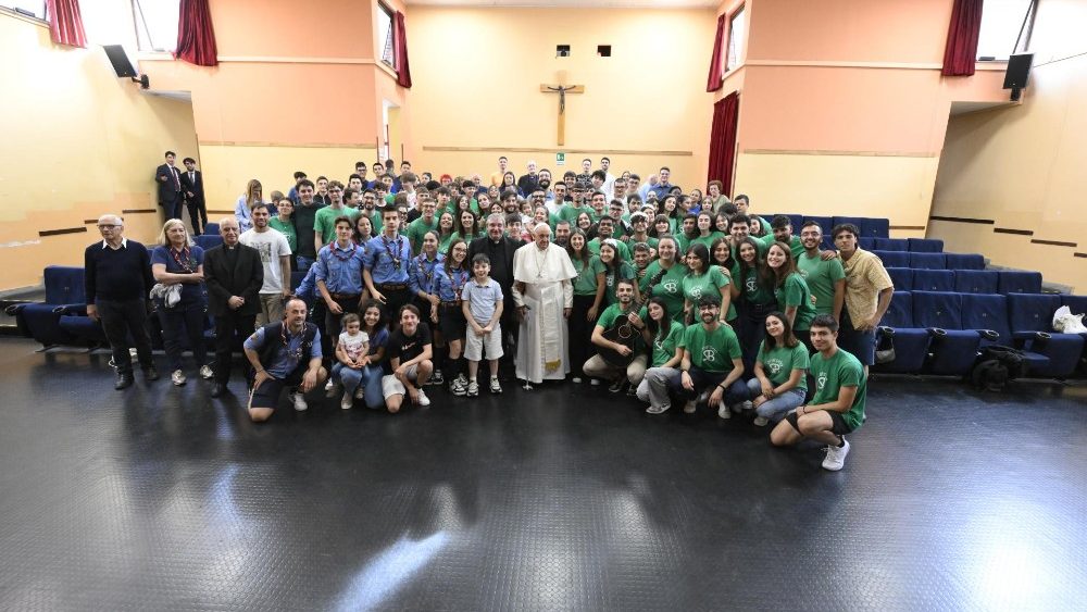 Escola de oração com os jovens