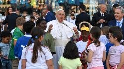 Папа Франциск на встрече с детьми на Олимпийском стадине в Риме (25 мая 2024 г.)