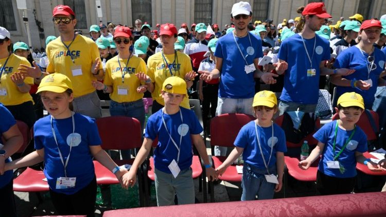 Messe à l'occasion de la première Journée mondiale des enfants