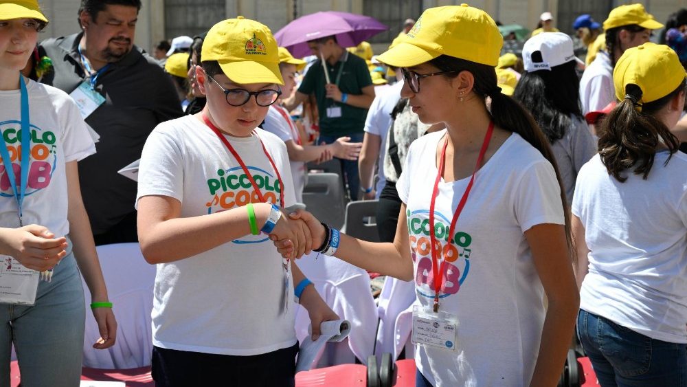 Святая Імша з нагоды ўрачыстасці Найсвяцейшай Тройцы і першага Сусветнага дня дзяцей