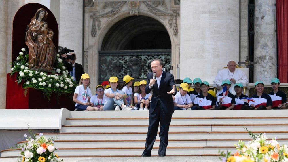Святая Імша з нагоды ўрачыстасці Найсвяцейшай Тройцы і першага Сусветнага дня дзяцей