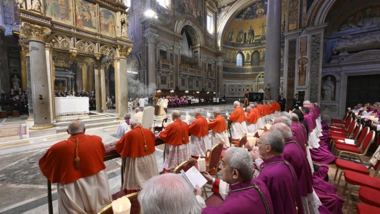 Ekaristi Takatifu chanzo na kilele cha maisha na utume wa Kanisa