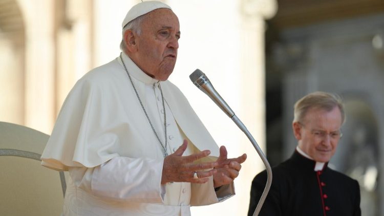 Папа падчас агульнай аўдыенцыі ў Ватыкане