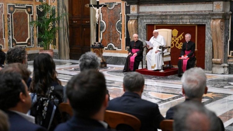 O Papa com os artistas do mundo do humorismo