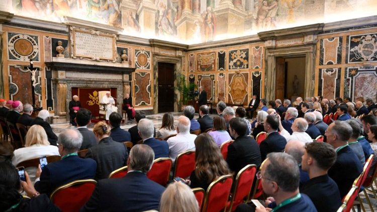 El encuentro con el Papa Francisco en la Sala Clementina