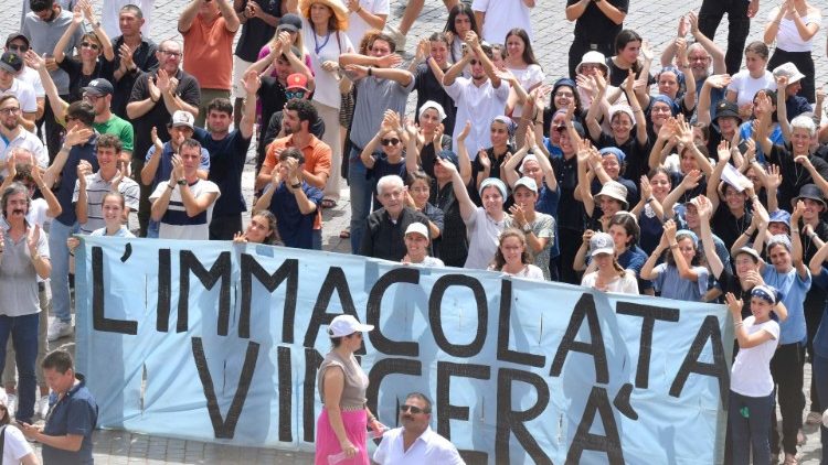 Паломники на площади Святого Петра (29 июня 2024 г.)