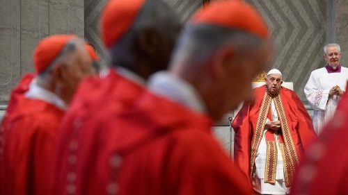 Il Papa: costruire una Chiesa e una societ&agrave; dalle "porte aperte”
