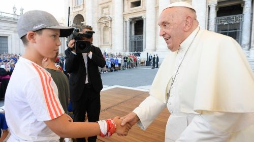 Папа міністрантам: еднасць з Богам дазваляе дзяліцца Яго любоўю