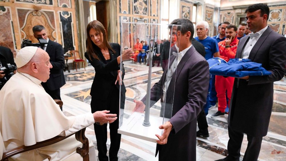 Audiência no Papa aos dirigentes e funcionários da Empresa de energia Terna