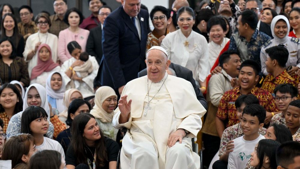 Сустрэча з моладдзю Scholas Occurrentes 