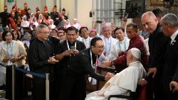 2024.09.04 Viaggio Apostolico in Indonesia - Incontro con i Vescovi 