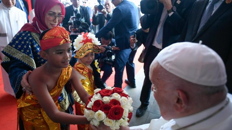 2024.09.04 Papa alitembelea "Handaki ya Urafiki"