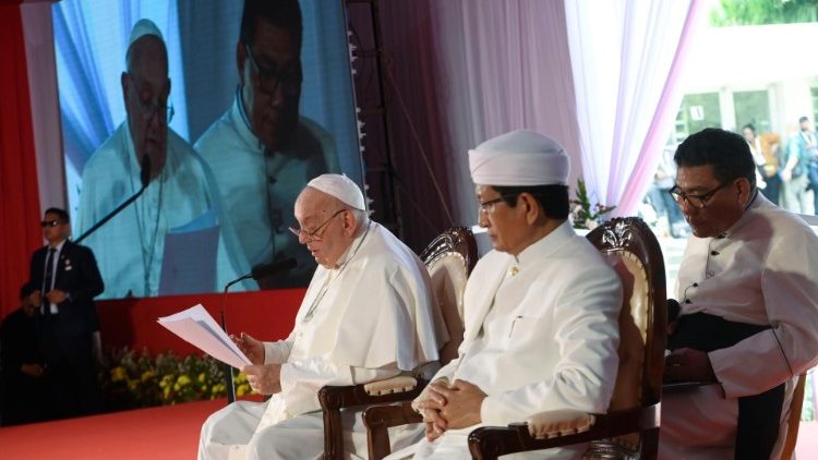 Междурелигиозна среща в Джакарта