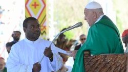 2024.09.08 Viaggio Apostolico in Papua Nuova Guinea - Santa Messa  nel Sir John Guise Stadium