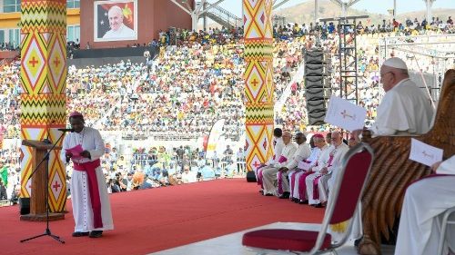 Pápež mladým Papuáncom: Ľahostajnosť je horšia ako nenávisť